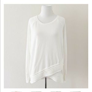 New Athleta Ivory Cream Long Sleeves Sweater Top